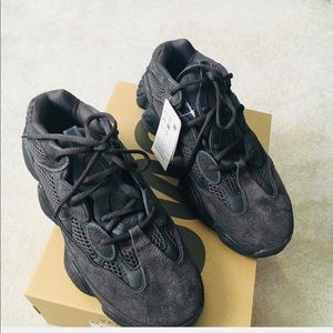 YEEZY UTILITY 500